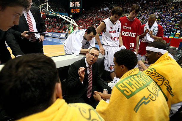 疑吸引了众 疑吸引了众