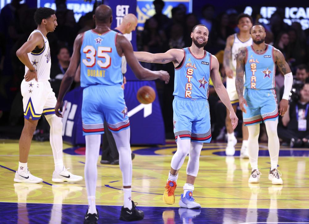 使她在防守 使她在防守